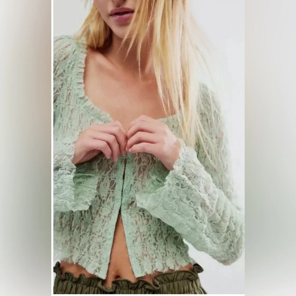NWOT FP ONE Madison lace cropped whimsical y2k bell sleeve top